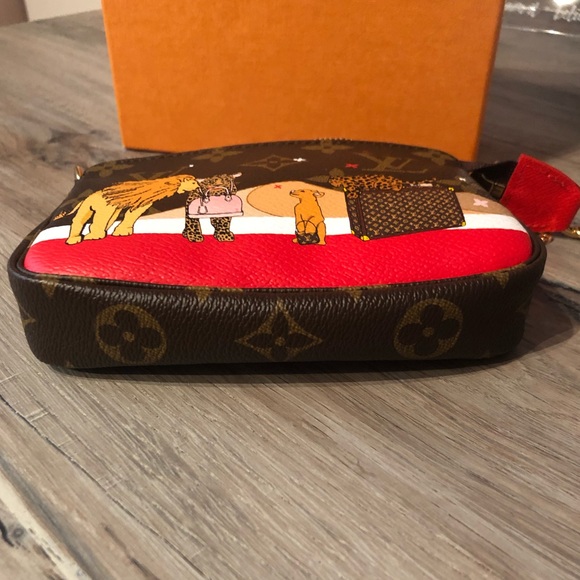 🦁❤️Louis Vuitton Mini Pochette Lions 2018❤️🦁 - Picture 10 of 10